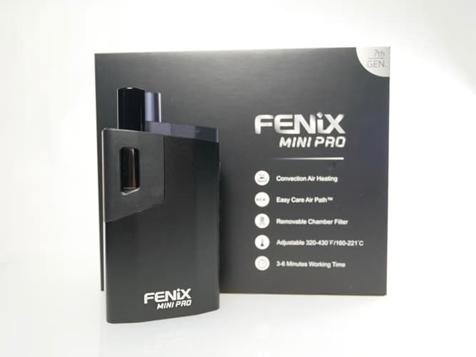 FENIX MINI PRO 本体と箱
